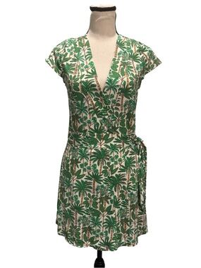Boden Wrap Dress Size 4 Green Tropical Palm Print V Neck Short Sleeve Resort
